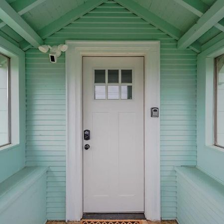 #Stayinmydistrict Coos Bay Cypress Cottage Zewnętrze zdjęcie